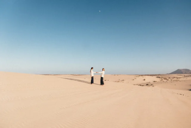 Between the moon and the sun ☀️🌙
when everything aligns — the light, the place, the company — beautiful things happen. ✨
Meet our STAR shirts: a linen & cotton blend, made in the Canary Islands. 
For her. For him. For sharing with your favorite person — your partner, your best friend, your adventure buddy.
Made for moments that just feel right.

with @catalinahotz & @maxriton 
featuring WAVES corduroy pants in navy blue and coming soon also black washed denim jeans// wait for it 🌝

#pulaumiedition #slowfashionbrand #unisexclothing #canaryisland
